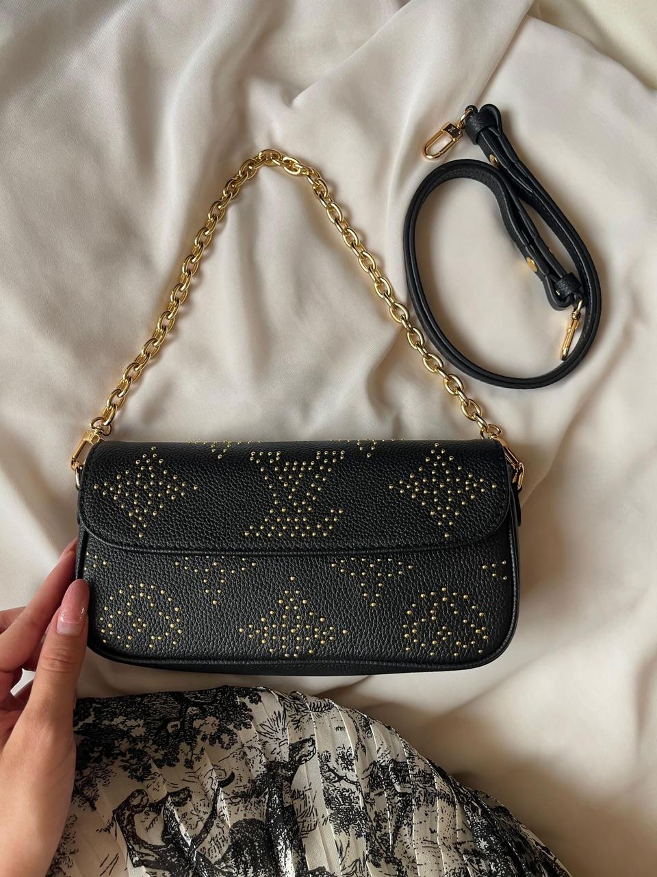 LOUIS VUITTON Chain Ivy Wallet Crossbody