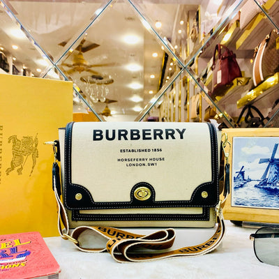 BURBERRY Vintage Check Shoulder Bag