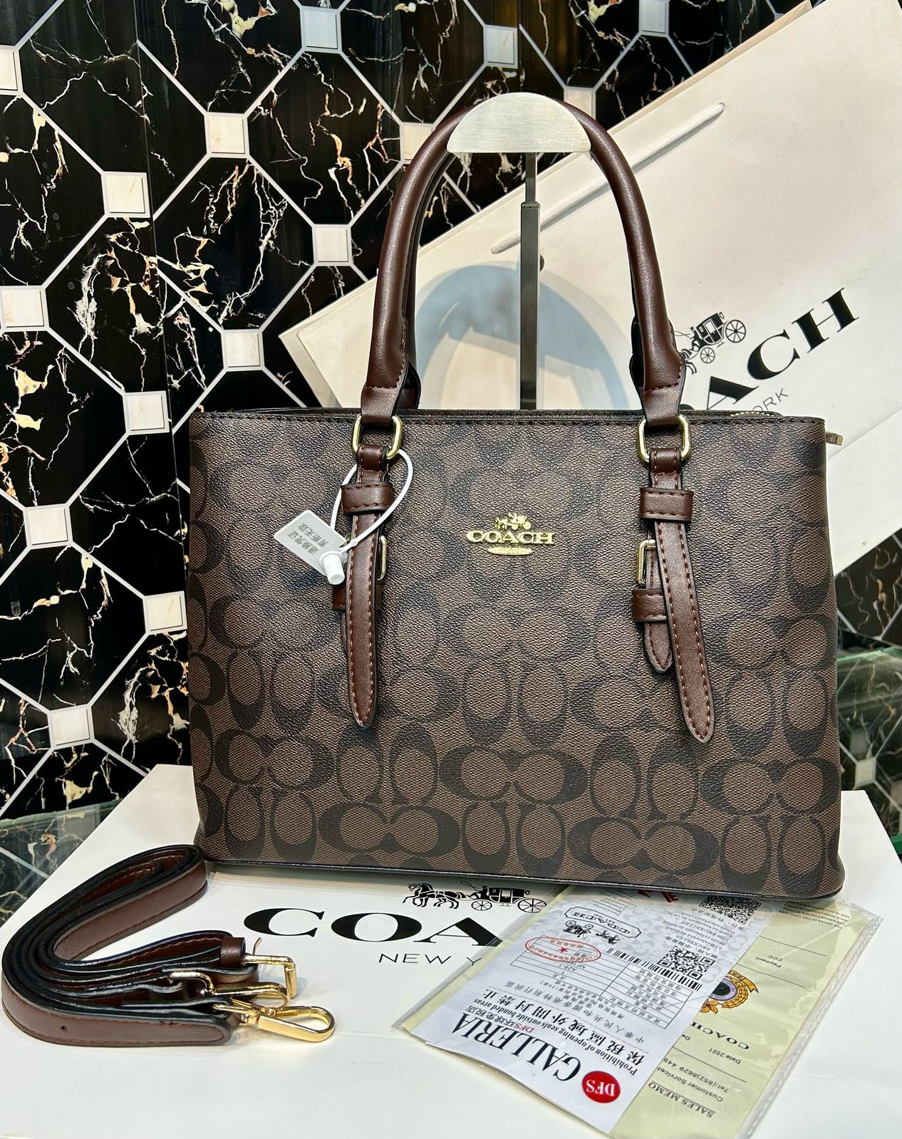 COACH Mollie Tote 25