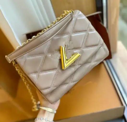 LOUIS VUITTON Shoulder/Hand Bag