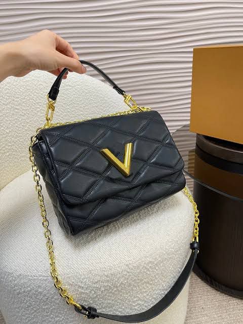 LOUIS VUITTON Shoulder/Hand Bag