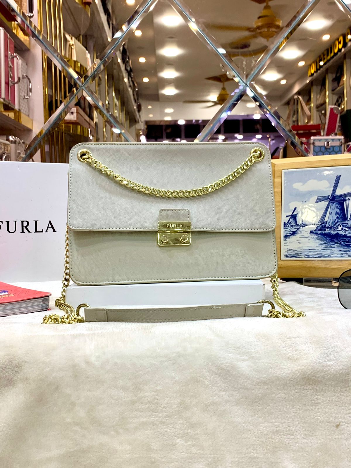 FURLA Alcan Hand Bag