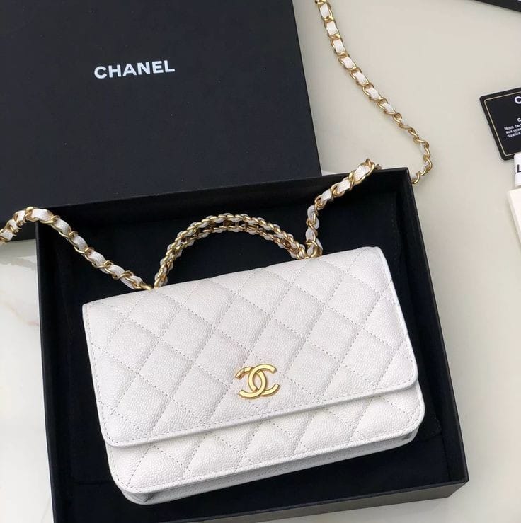 CHANEL Style Diamond Chain Bag